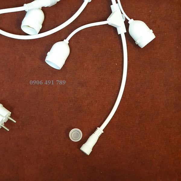 Dây đui đèn E27 dài 10m 20 bóng chống nước trang trí ngoài trời (Đui đúc chữ T) Dây đui đèn E27 dài 10m 20 bóng chống nước trang trí ngoài trời (Đui đúc chữ T)