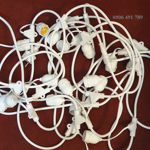 Dây đui đèn E27 dài 10m 20 bóng chống nước trang trí ngoài trời (Đui đúc chữ T) Dây đui đèn E27 dài 10m 20 bóng chống nước trang trí ngoài trời (Đui đúc chữ T)