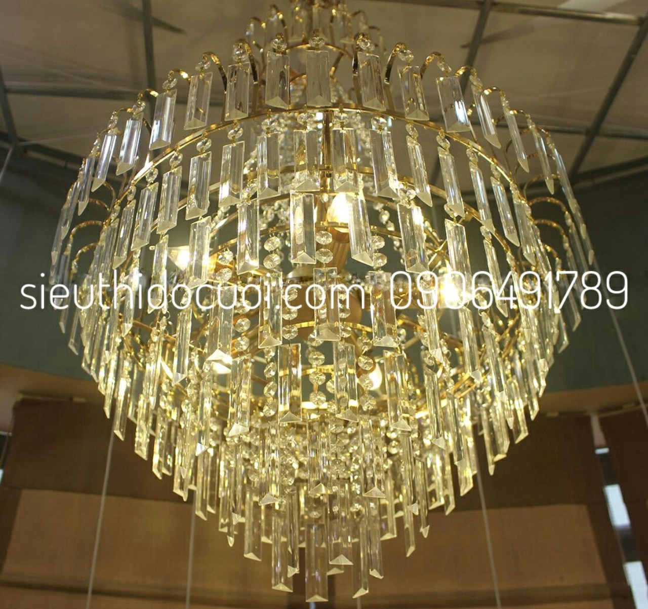 Đèn chùm đám cưới Đèn chùm đám cưới