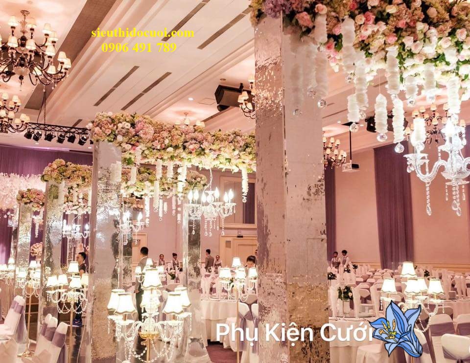 Đèn chùm chân đứng Đèn chùm chân đứng