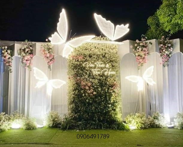 Đèn dẫn lối sân khấu bướm led lớn Đèn dẫn lối sân khấu bướm led lớn