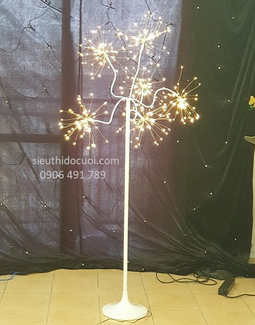 Đèn dẫn lối cây pháo hoa Đèn dẫn lối cây pháo hoa