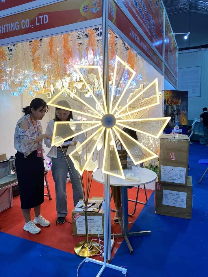 Đèn dẫn lối cối xay gió Đèn dẫn lối cối xay gió