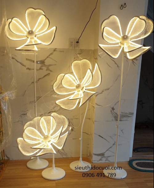 Đèn dẫn lối đám cưới hoa led đại Đèn dẫn lối đám cưới hoa led đại