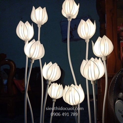 Đèn dẫn lối sân khấu hoa sen Đèn dẫn lối sân khấu hoa sen
