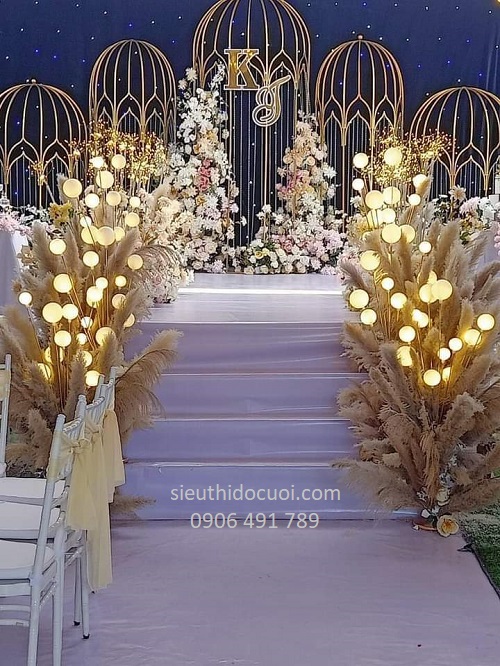 Đèn dẫn lối đám cưới Đèn dẫn lối đám cưới
