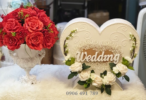 Thùng tiền cưới hình trái tim Thùng tiền cưới hình trái tim
