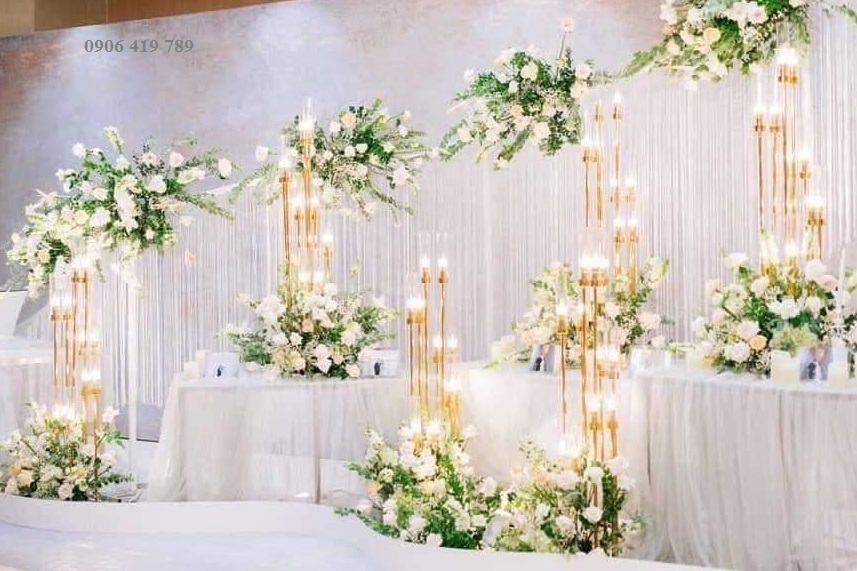 Trụ đèn led 8 ngọn có chụp đèn Trụ đèn led 8 ngọn có chụp đèn