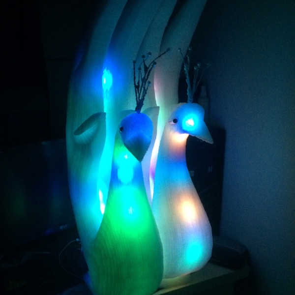 Chim công mô hình mút xốp có đèn led