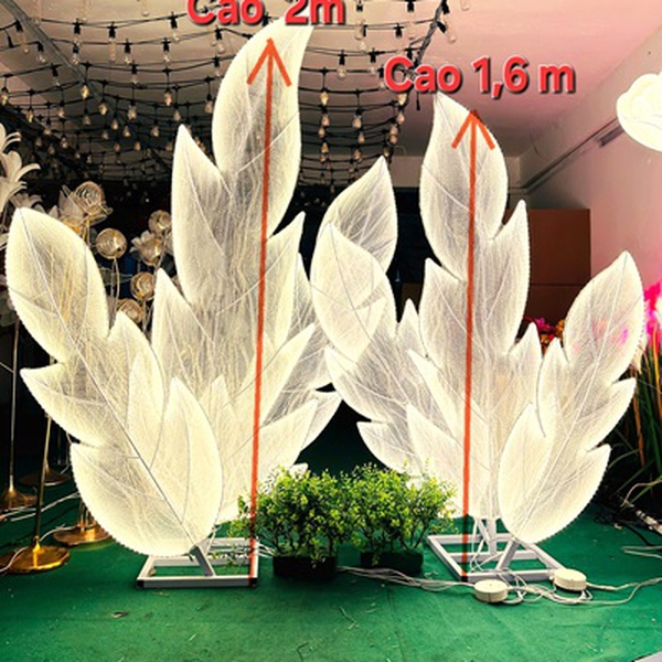Cụm 3 lá led trang trí
