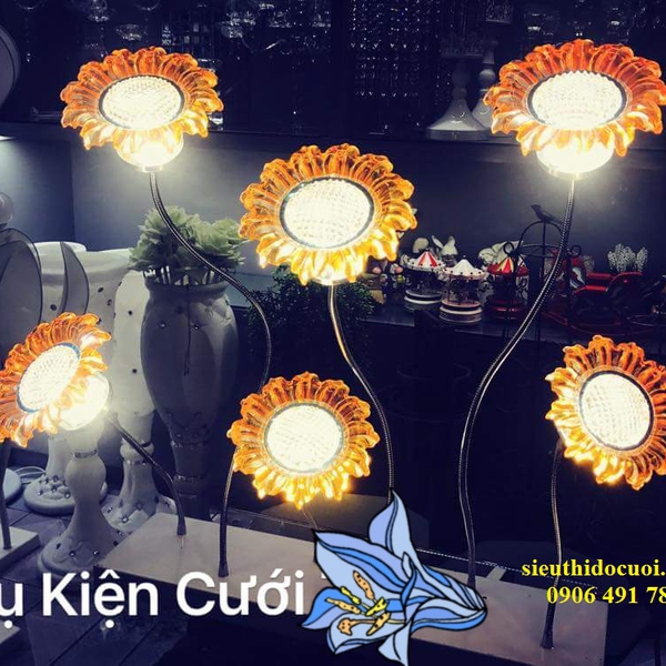 Đèn trang trí đám cưới hoa hướng dương
