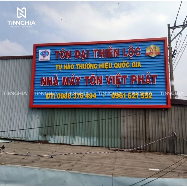 Biển hiệu công ty đẹp giúp tăng nhận diện thương hiệu như thế nào?