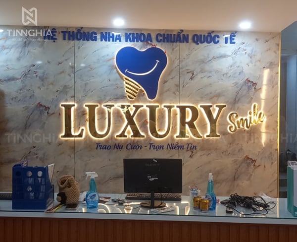 Chữ nổi inox sơn - Chữ inox màu theo thương hiệu