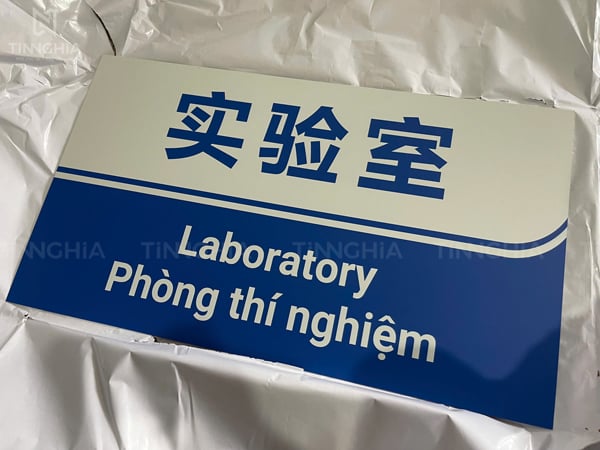 In UV quảng cáo là gì? Khi nào nên sử dụng?