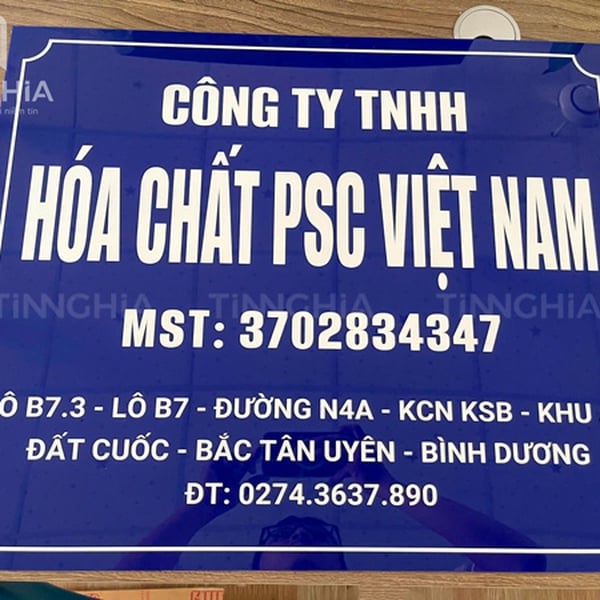 Bảng hiệu công ty Mica đẹp bền, nhiều màu sắc