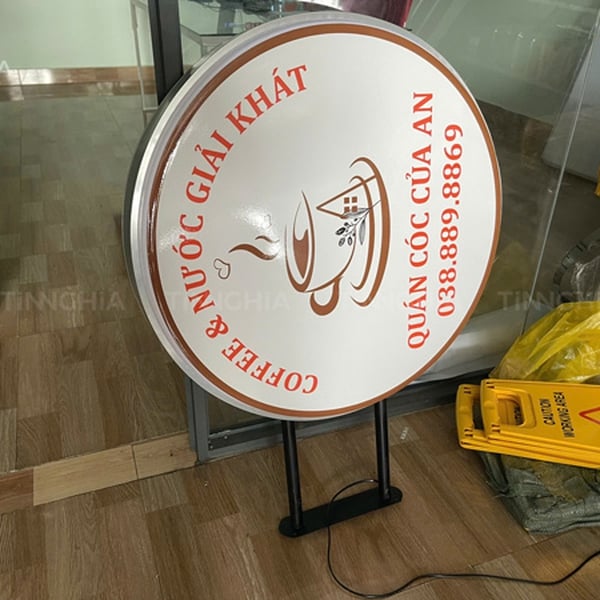 Hộp đèn mica bảng vẫy quảng cáo