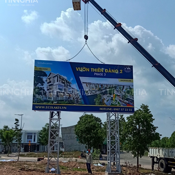 Thi công Pano ngoài trời Bình Dương