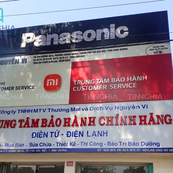 Thi công bảng hiệu Showroom
