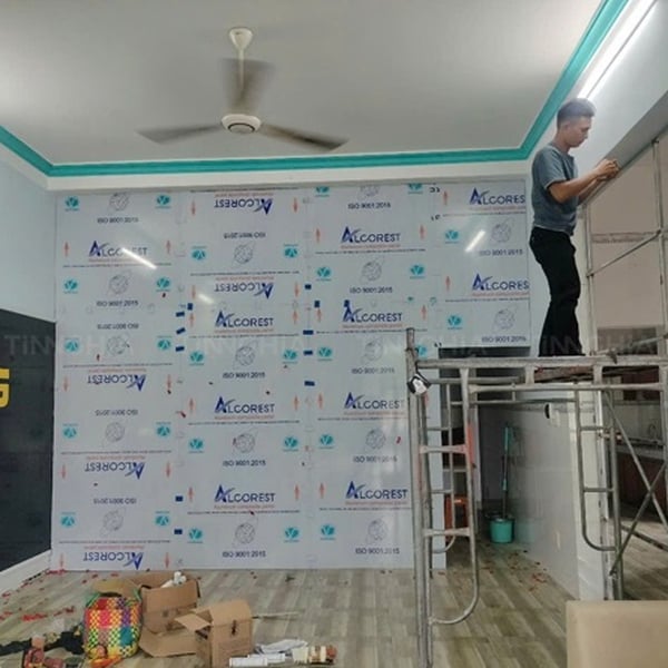 VÁCH NGĂN ALU VĂN PHÒNG | THI CÔNG KẾT HỢP CHỮ NỔI VÀ NỘI THẤT