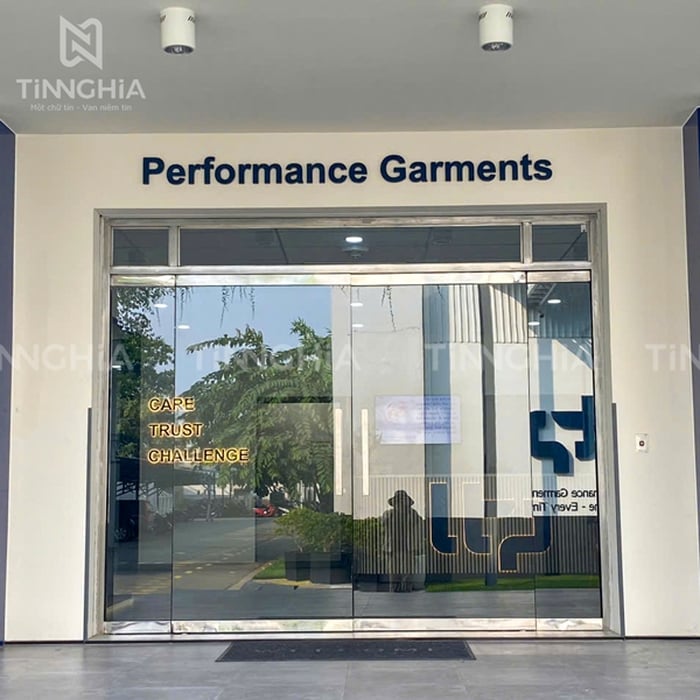 Chữ nổi inox sơn - Chữ inox màu theo thương hiệu