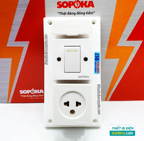 Bảng Điện 1 Công Tắc 1 Lỗ Cắm Có Cầu Chì 2200W 10A BS1 SOPOKA