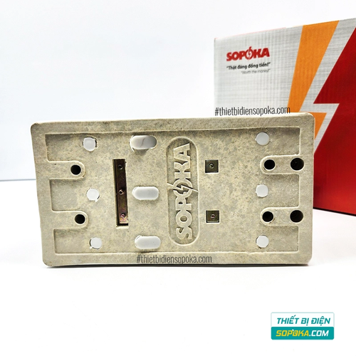 Cầu Dao Đế Sứ 3 Pha 3P 150A 600V D17 SOPOKA