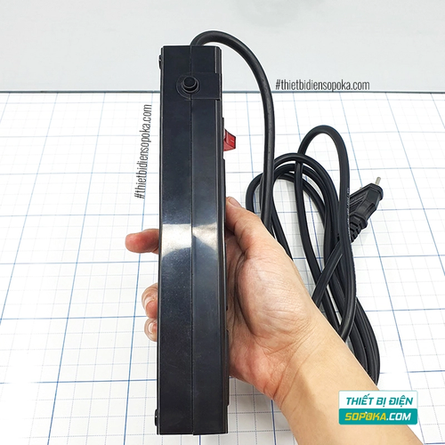 Ổ Cắm Điện 3 Lỗ Lõi Sứ Chống Cháy Tự Ngắt Quá Tải 2200W 10A 3T SOPOKA