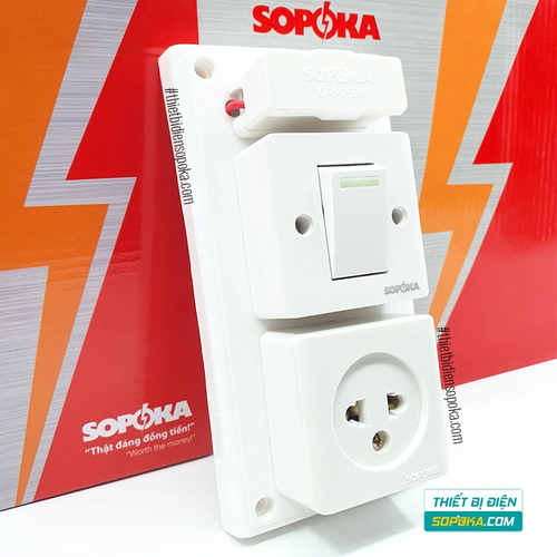 Bảng Điện 1 Công Tắc 1 Lỗ Cắm Có Cầu Chì 2200W 10A BS1 SOPOKA