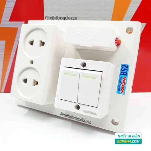 Bảng Điện 2 Công Tắc 2 Lỗ Cắm 2200W 10A BS2 SOPOKA