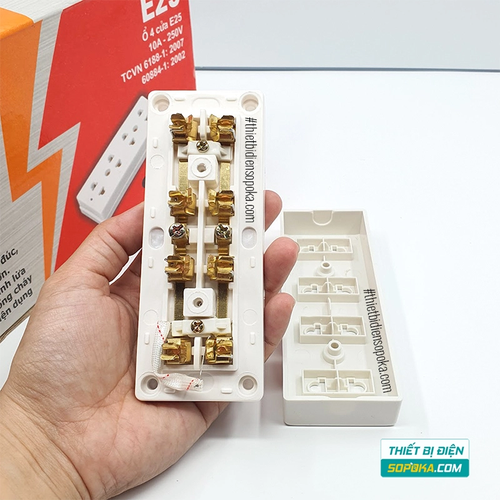 Ổ Cắm Điện 4 Lỗ Gắn Tường Gắn Táp Lô 2200W 10A E26 SOPOKA