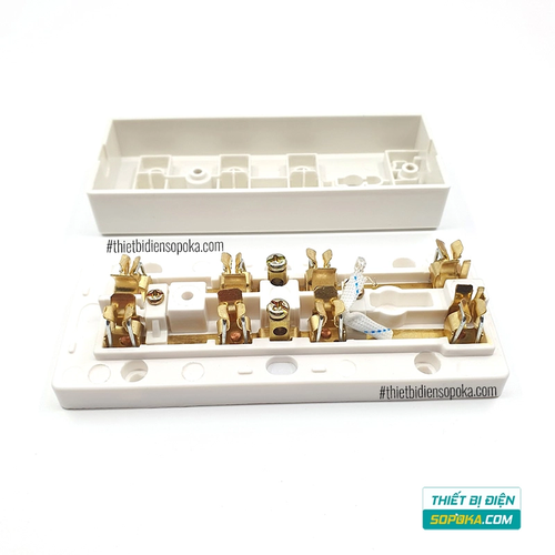 Ổ Cắm Điện 4 Lỗ Gắn Tường Gắn Táp Lô 2200W 10A E26 SOPOKA