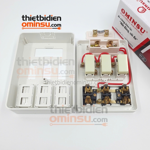 Bảng Điện Giả Âm 3 Công Tắc 3 Lỗ Cắm GA03 OMINSU