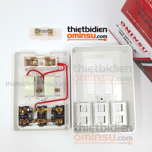 Bảng Điện Giả Âm 2 Công Tắc 3 Lỗ Cắm GA02 OMINSU