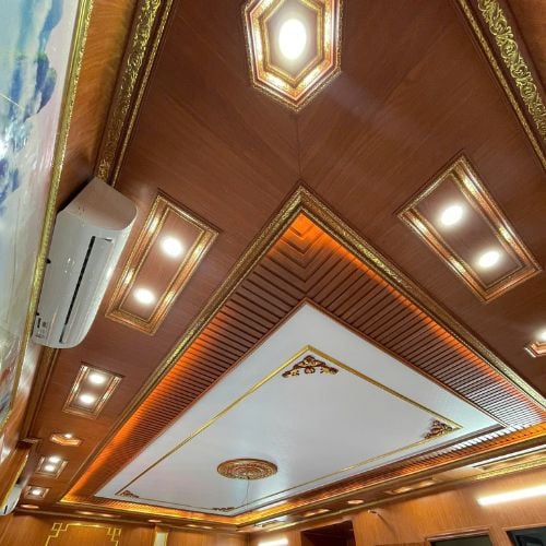 Trần nhựa giả gỗ phòng khách