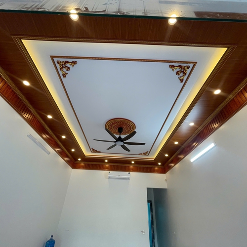Trần nhựa giả gỗ phòng khách