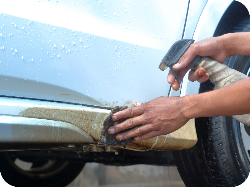 Hướng dẫn tẩy ố kính ô tô: Kinh nghiệm và cách xử lý vết ố