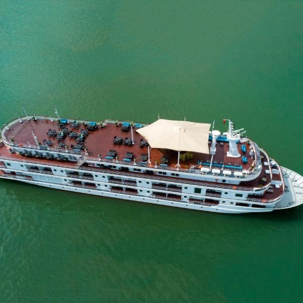Du Thuyền Paradise Grand