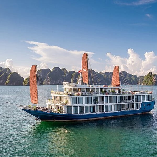 Du Thuyền Le Journey Premium