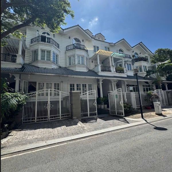 Bán biệt thự đường D8, Khu Saigon Pearl, Bình Thạnh