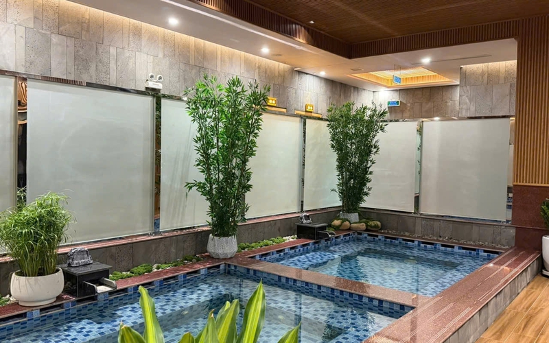 Tắm Sục Thủy Liệu Pháp – Trải Nghiệm Thư Giãn Và Phục Hồi Năng Lượng Độc Quyền Tại Onsen Vạn Bình Spa