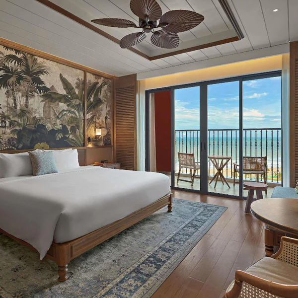 Phòng Executive Giường King Hướng Biển - Tầng Cao - Mövenpick Resort Phan Thiết