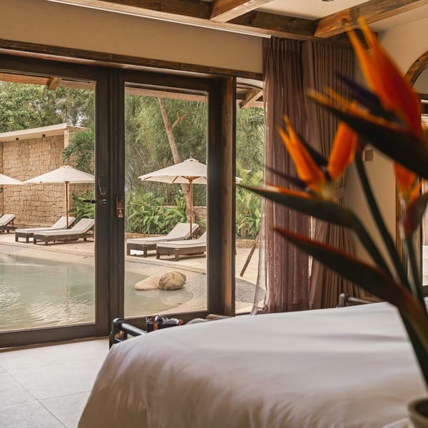 Deluxe Pool View - DE' TUVA RESORT MŨI NÉ