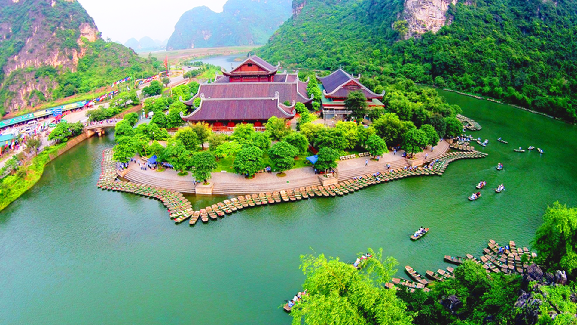 Tour 1 ngày Chùa Tam Chúc – Đầm Vân Long