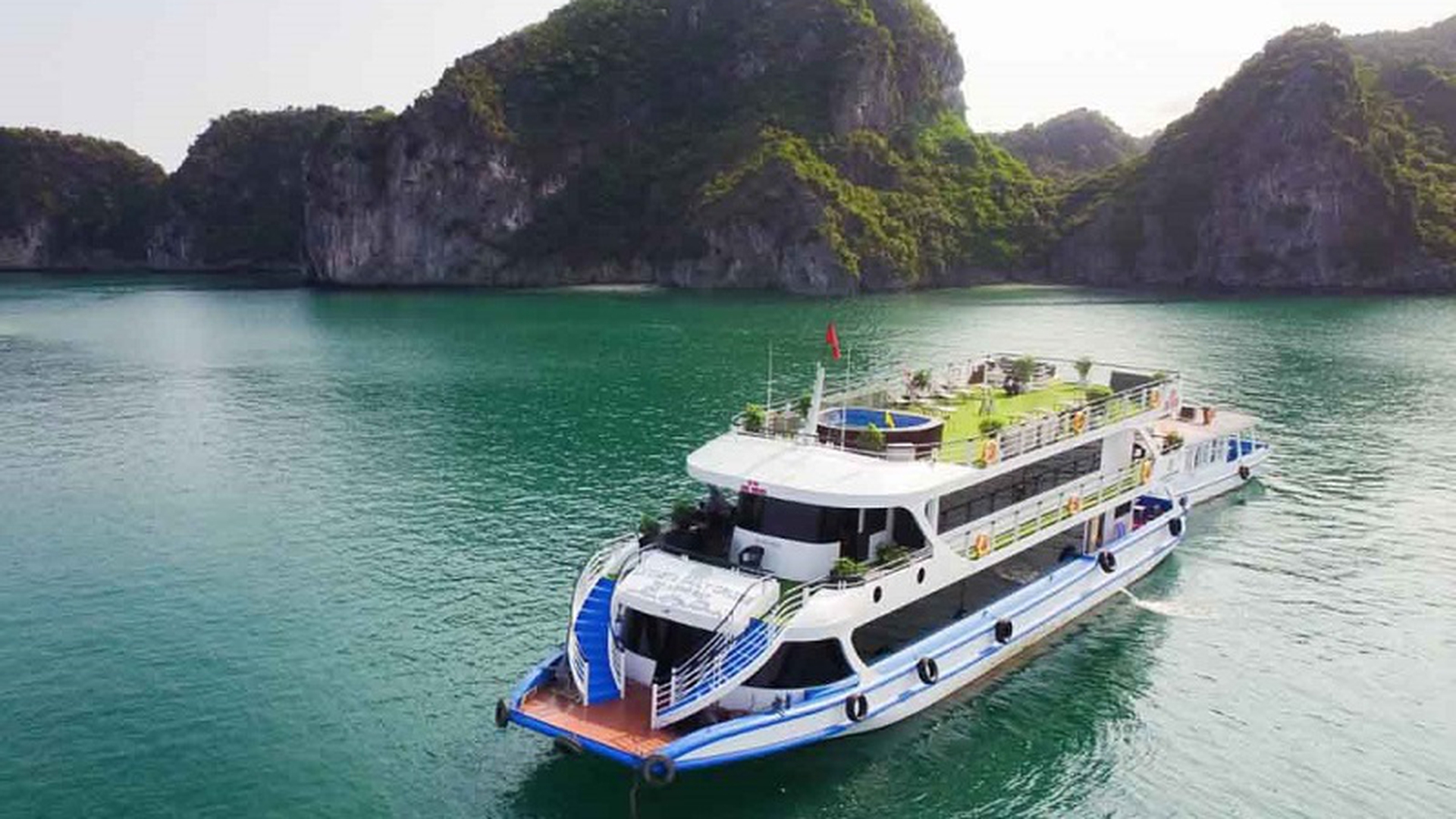 Du Thuyền Ngày La Casta
