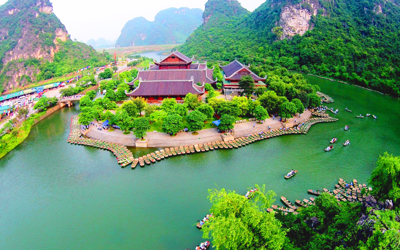 Tour Tràng An – Hang Múa – Hoa Lư 1 ngày
