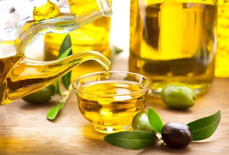 Công dụng của dầu oliu trong làm đẹp không phải ai cũng biết