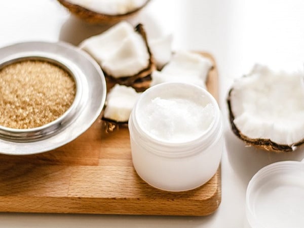 Bí quyết dưỡng môi đơn giản tại nhà