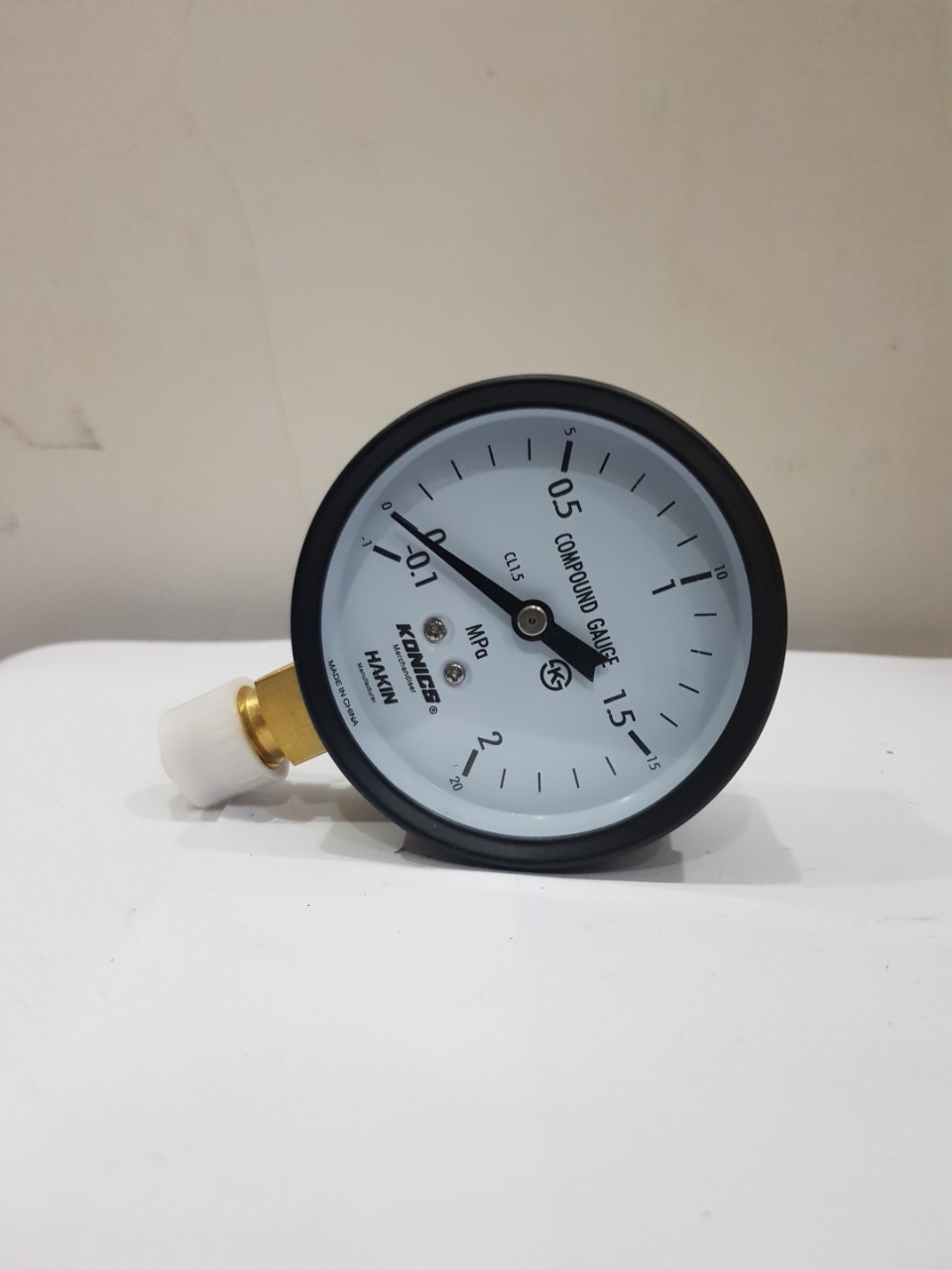 Đồng hồ áp lực nước