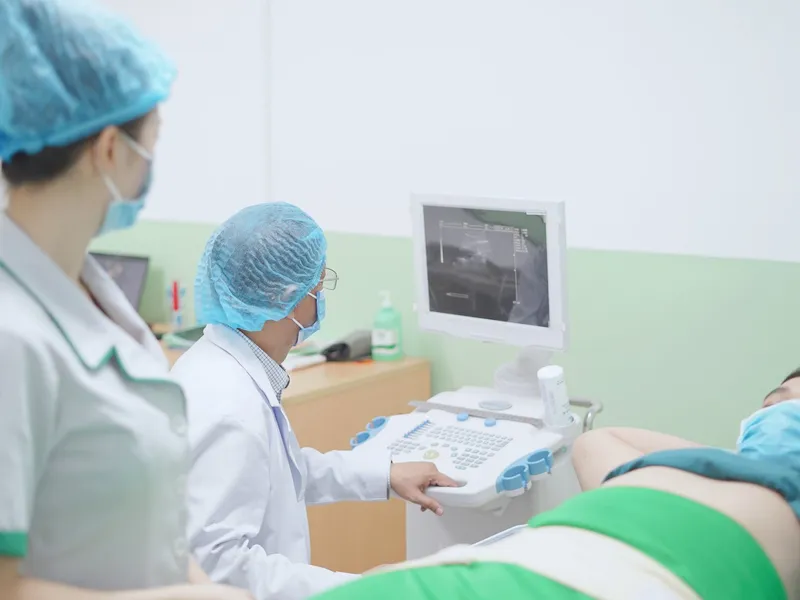 PHƯƠNG PHÁP SIÊU ÂM KIỂM TRA SỎI THẬN, SỎI ĐƯỜNG TIẾT NIỆU VÀ PHẪU THUẬT LASER TÁN SỎI NGƯỢC DÒNG