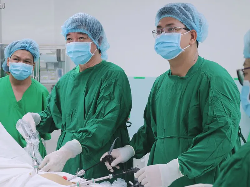 CÁC BÀ MẸ NÊN ĐỐI PHÓ VỚI BỆNH TRĨ SAU SINH NHƯ THẾ NÀO?